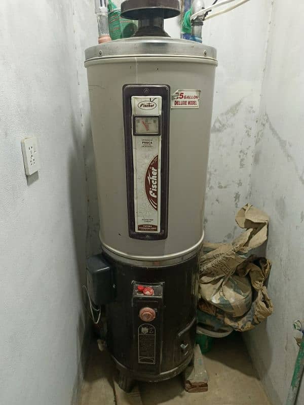 fischer geyser dual. Gas and electric 25 gallon capacity. 4