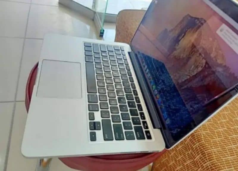 APPLE Laptop MacBook Pro (Ram 8GB + SSD 128GB) Original Apple 4