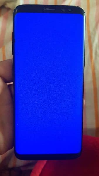 s8 Samsung panel minor dot seen in pic 1