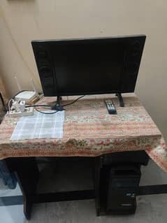 Computer with all accessories best for gaming and working 0