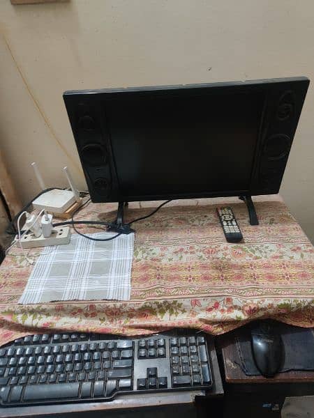 Computer with all accessories best for gaming and working 1