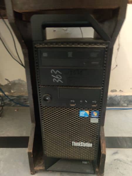 Computer with all accessories best for gaming and working 2