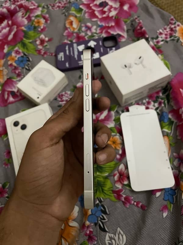 Iphone 13 128gb Non PTA Sim Working with Box 4