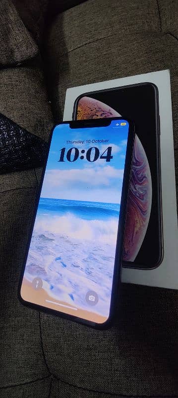 iphone XS PTA approved 64gb Factory unlock 1