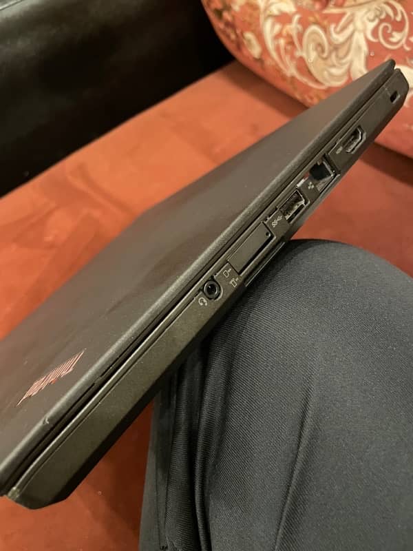 Lenovo thinkpad T460 i5 6th Gen touchscreen 4