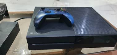 xbox one 1TB one controller with 4 parosasar wala  numbers 03196580498