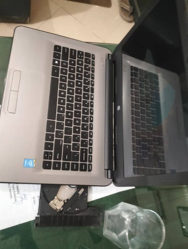 Laptop 4