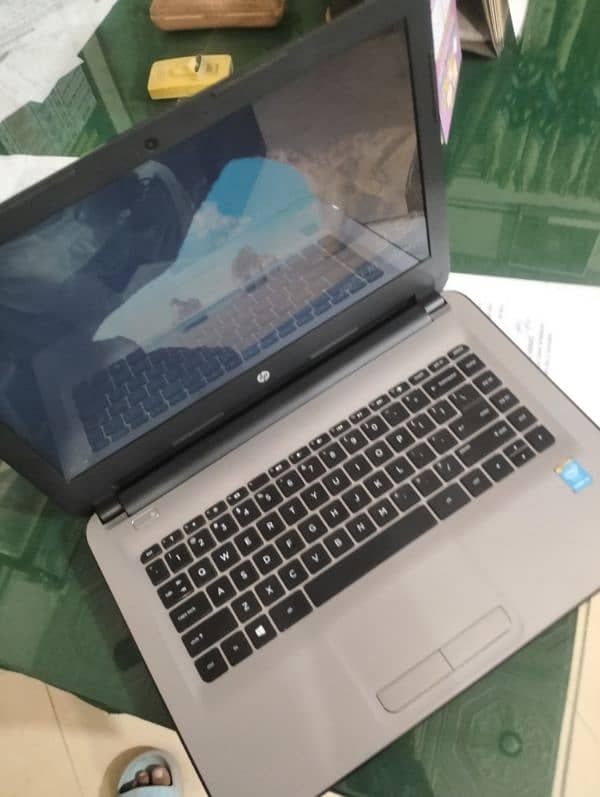 Laptop 9