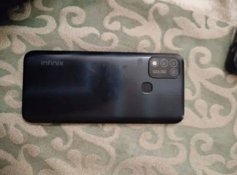 Infinix hot 11 play with box exchbg only iphone pta 1