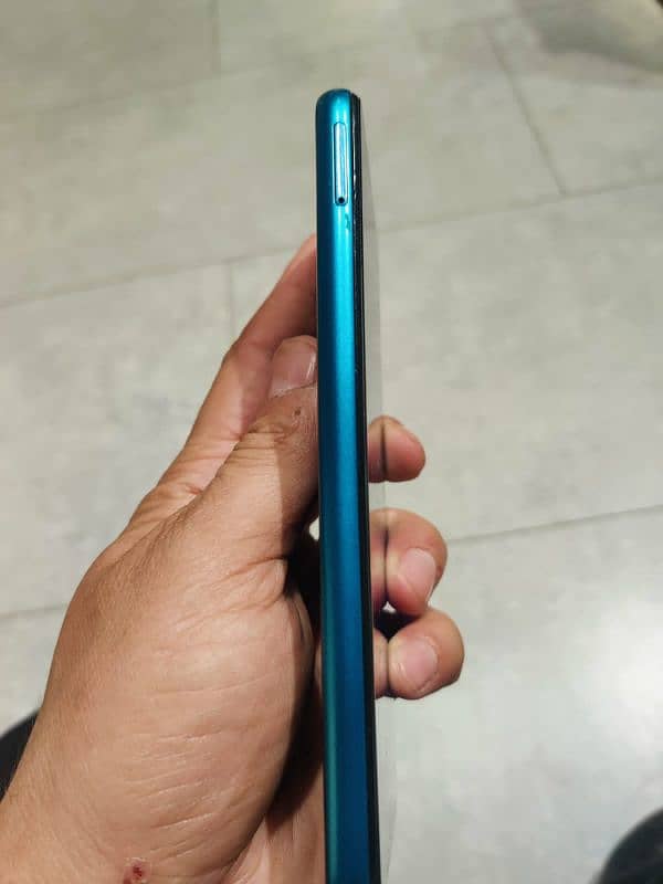 Huawei P6 pro PTA okay hai 3