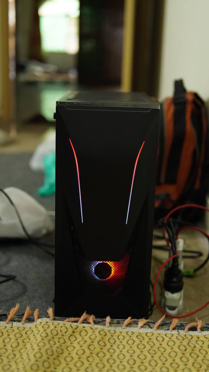 10 Generation core i3 Gaming pc 16 RAM 512 SSD 4