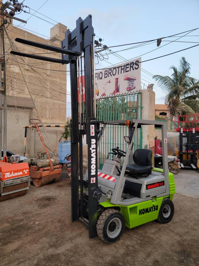 Komatsu 1.5 Ton Forklift Lifter for Sale in Karachi Pakistan at RB 5