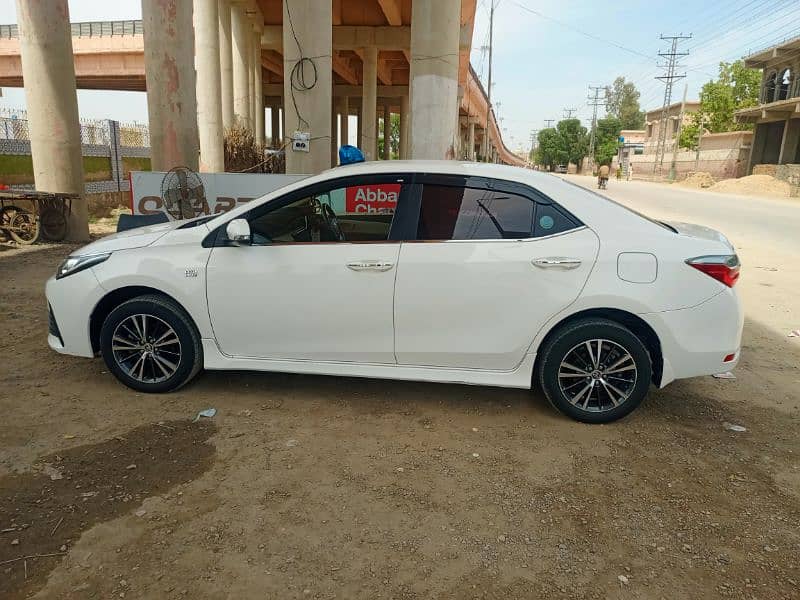 Toyota Corolla Altis 2019 4