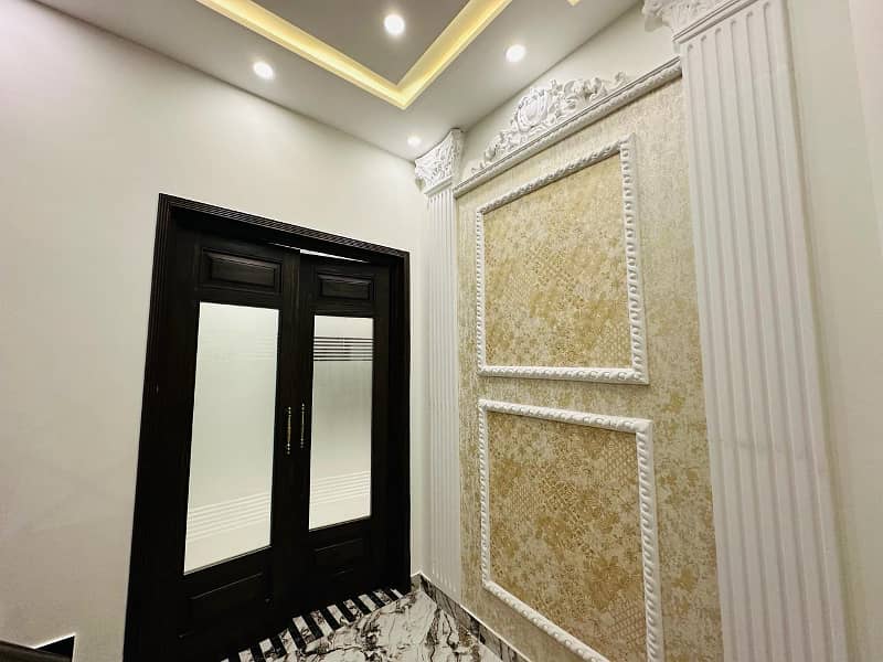 Ten Marla Non-Furnished Brand New House For Sale In Bahria Town, Lahore. 18