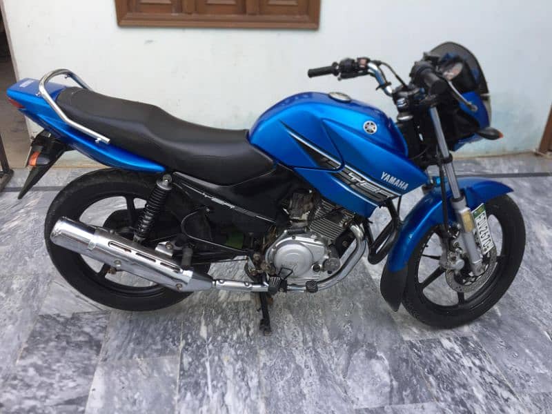 YAMAHA YBR 125 (2017 model) 6