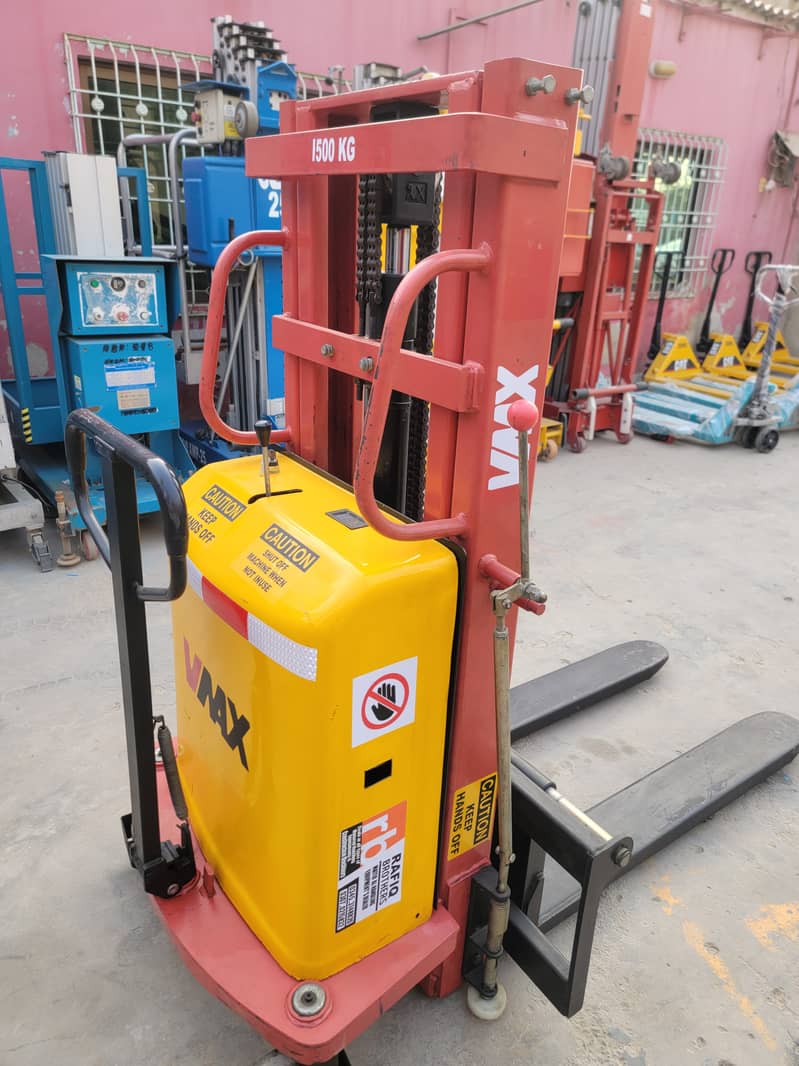 1.5 Ton Semi Electric Pallet Stacker Lifter Forklift for Sale in KHI 7