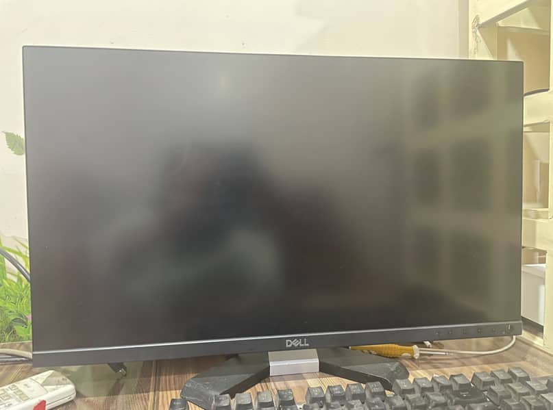 Dell 24 inch Lcd monitor 2k bazzle less 10/10 A plus 1