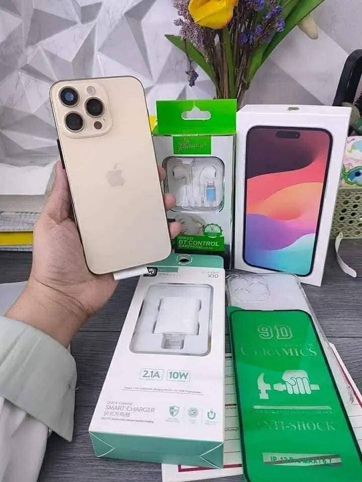 IPHONE 15 PRO MAX HK 256 GB NATURAL TITANIUM 2