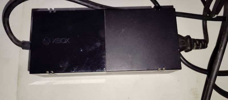 xbox one for sale pristine condition 1 tb 1