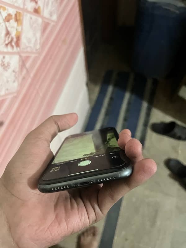 iPhone 11jv 256 gb exchange possible 4