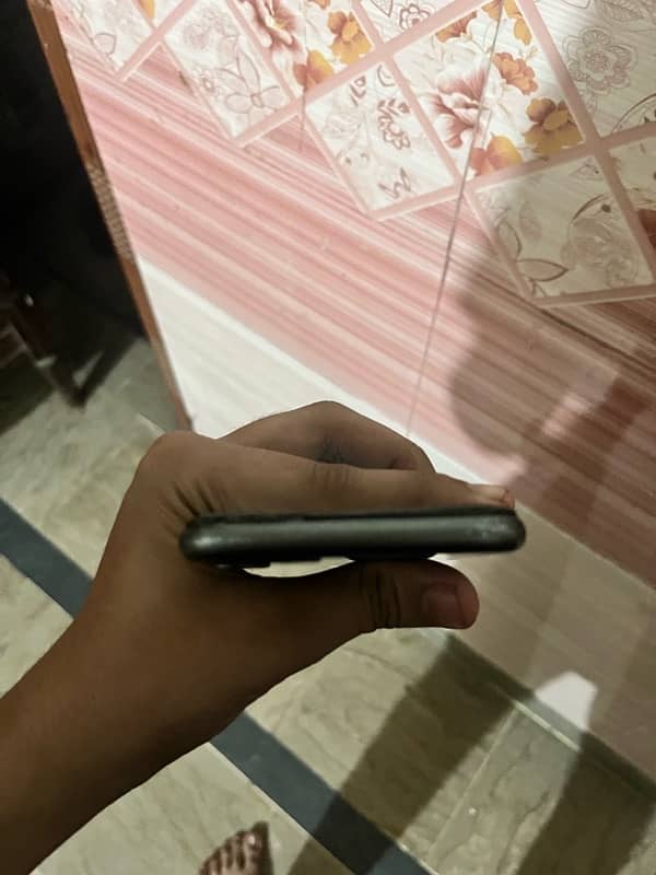 iPhone 11jv 256 gb exchange possible 8