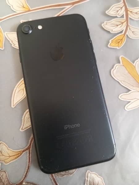 iPhone 7 32 gb pta approved 1