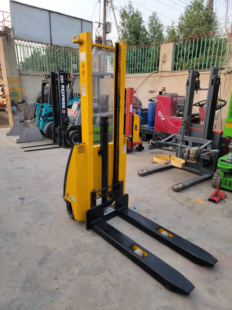 PRAMAC 1 Ton Semi Electric Pallet Stacker Lifter forklift for Sale 1