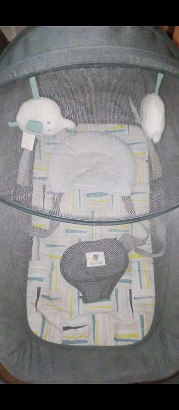 baby electric mastela swing 3 in 1 . . . in excellent condition 1