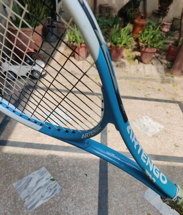 Artengo or Wilson brands rackets 9