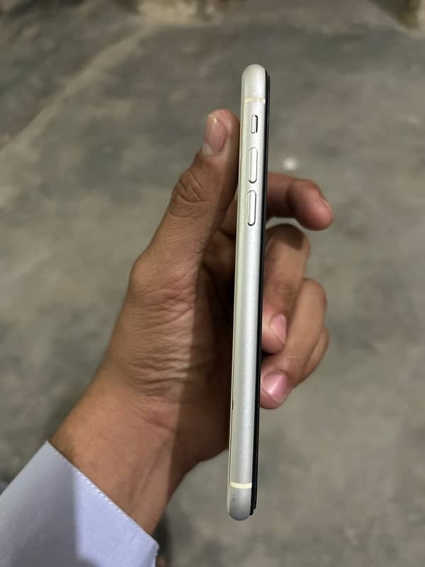 iPhone 11 non pta 3