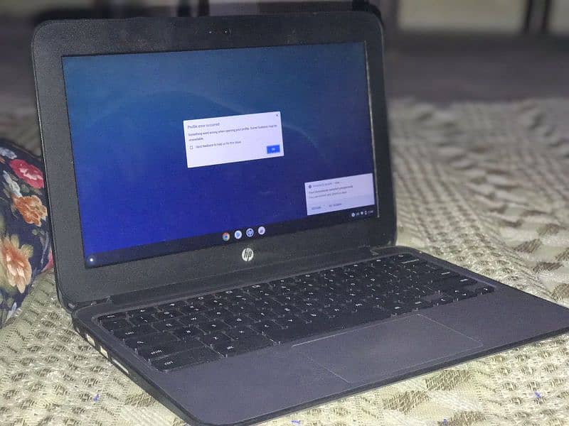 HP Chromebook 32GB 1