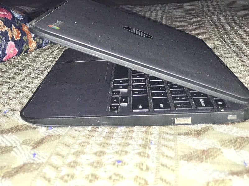 HP Chromebook 32GB 3