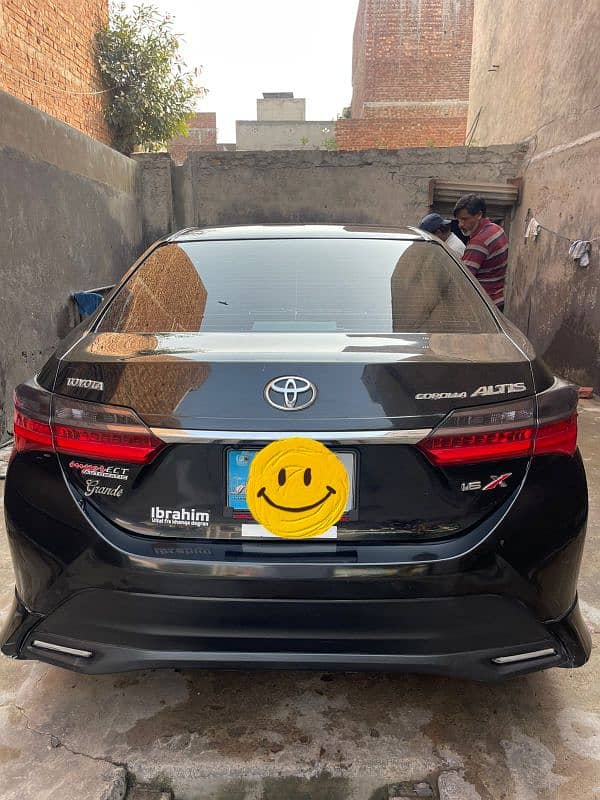 Toyota Corolla Altis 2019 1