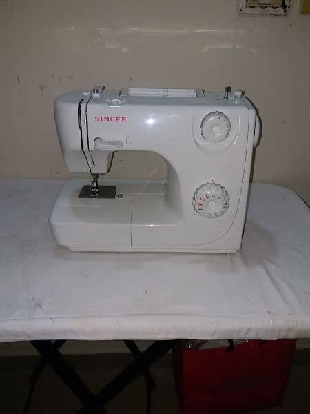 Singer Sewing Machine 0