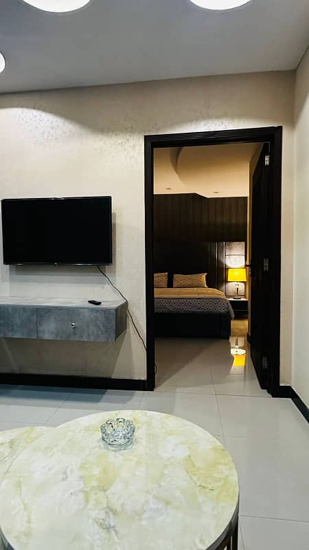 One Bed Luxury Furnished Brand New Apartment For Sale In Bahria Town, Lahore. 3