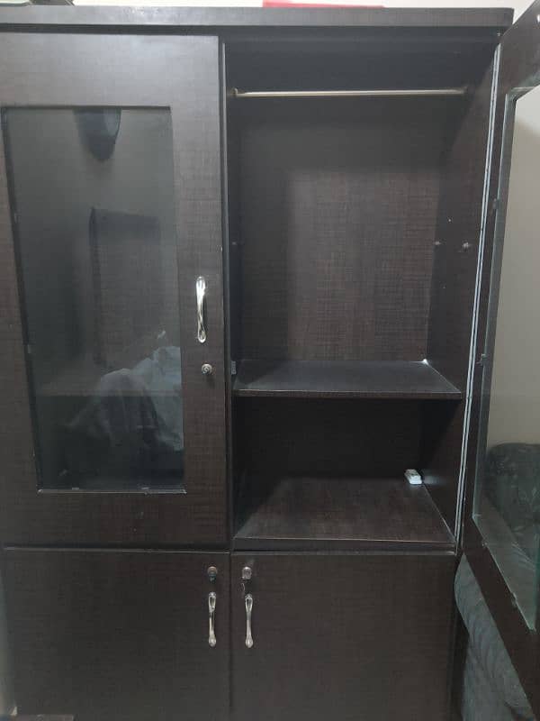 slightly used good quality wooden showcase 3