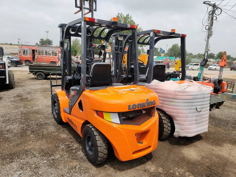 3 Ton Brand New Forklifts Lifters for Sale in Karachi, All Pakistan De 7