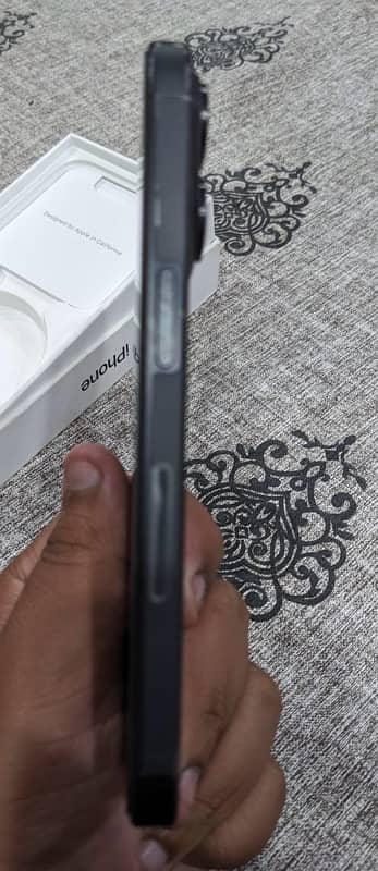 iPhone 15 pro 128 gb for sale 4