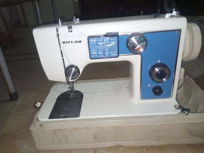 Riccar domestic sewing machine 1