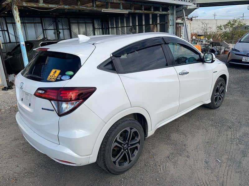 Honda Vezel 2015 1