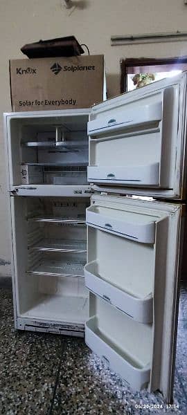 Dawlance Fridge For Urgent Sale 8