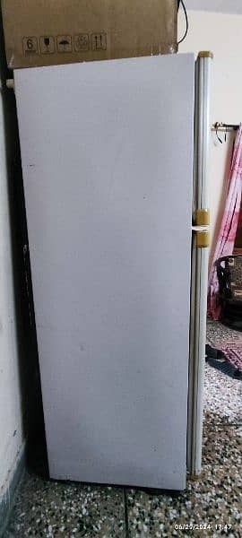 Dawlance Fridge For Urgent Sale 10