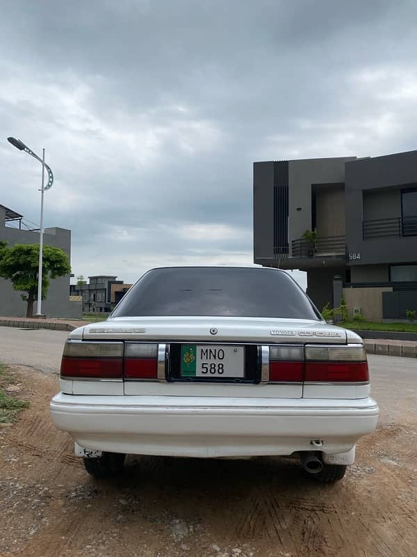 Toyota Corolla XE 1988 3