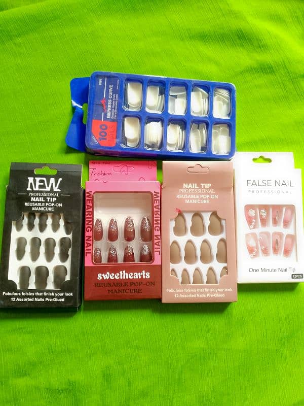 adhesive nails 3