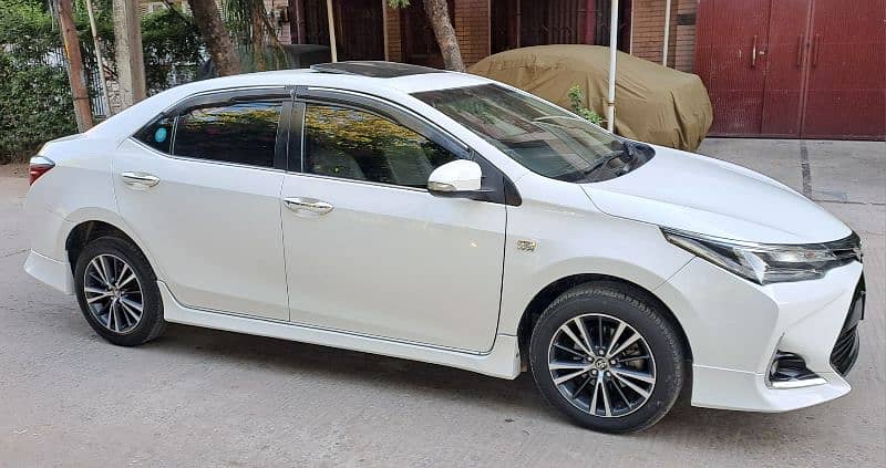 Toyota Altis Grande 2019 Full Option Excellent 4