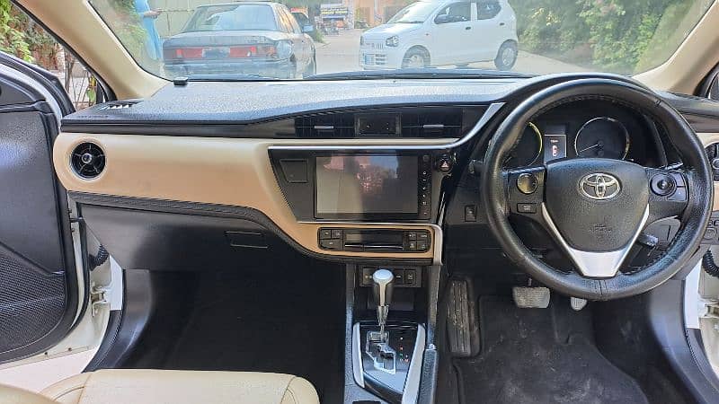 Toyota Altis Grande 2019 Full Option Excellent 13