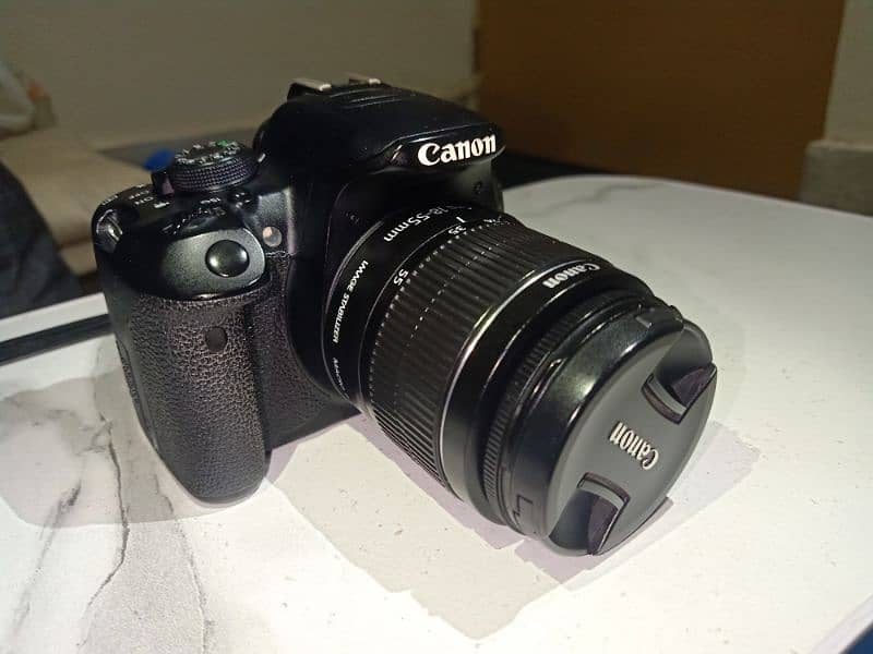 Canon EOS 700D DSLR – Perfect Condition (10/10) 1