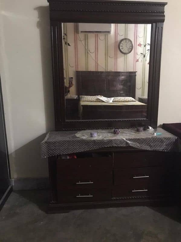 deco furniture for sale bed sides and showers 2