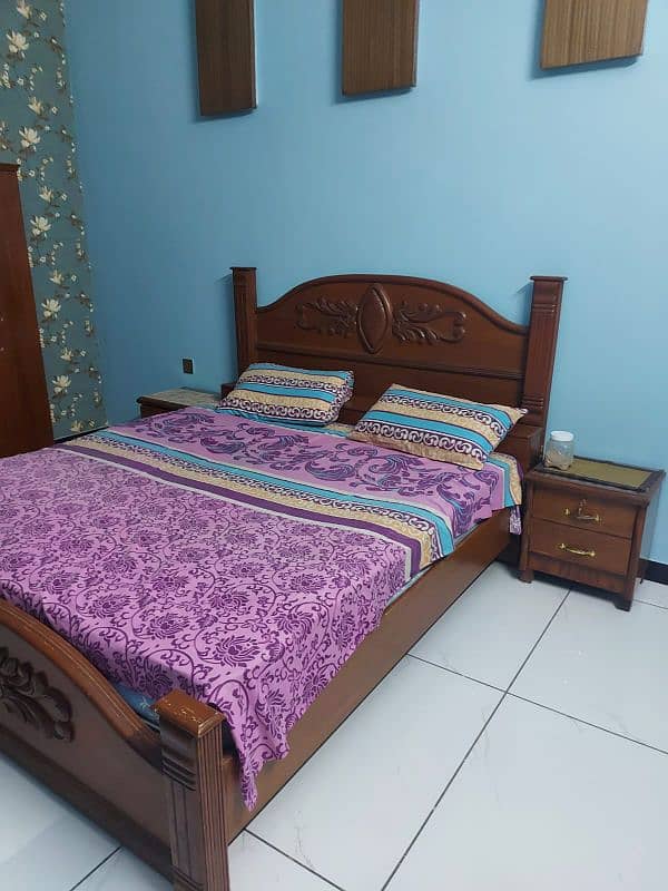 Unused. Bed and wardrobe price combine: 80 - 85k 0