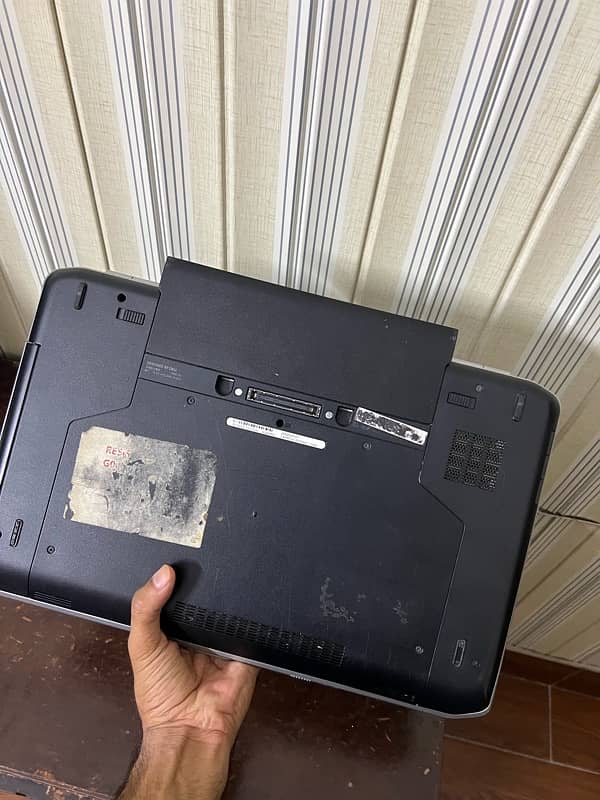 Dell latitude E5520 i4 2nd gen 8gb ram 128ssd up for sale 1